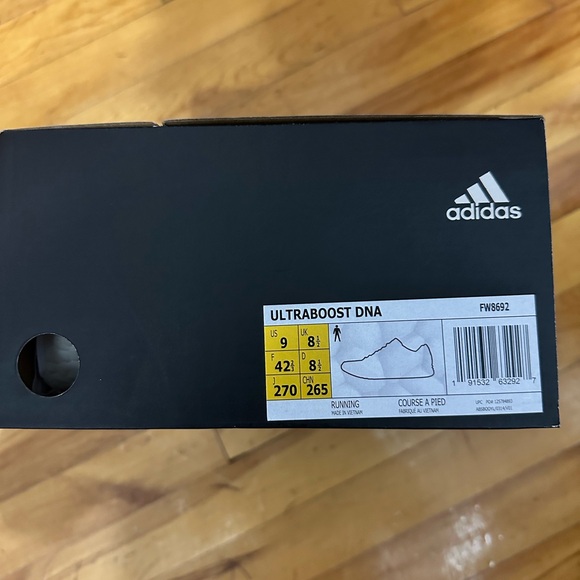 Adidas Ultraboost DNA - Picture 3 of 6
